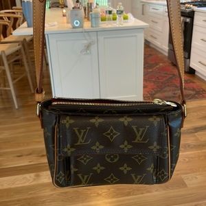 LV Monogram Viva-Cite PM